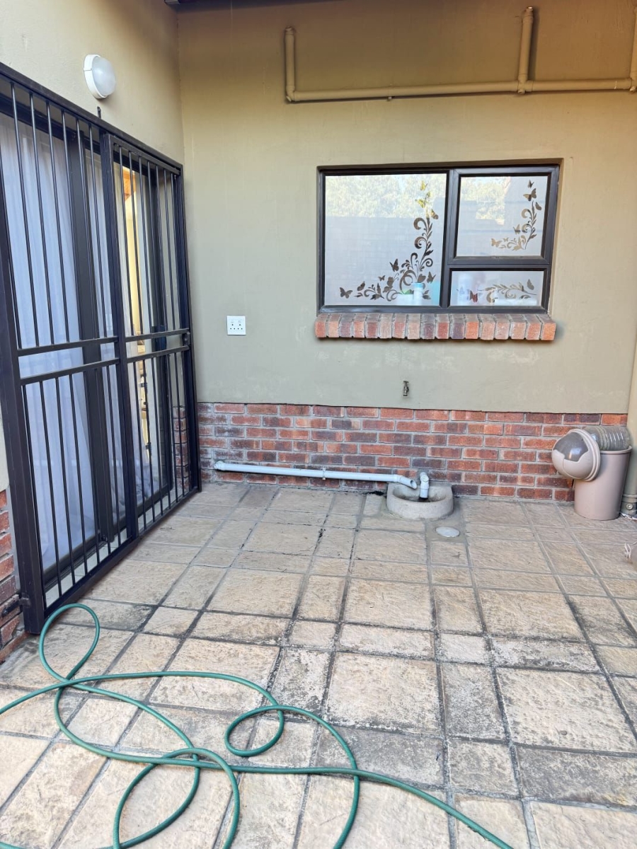 3 Bedroom Property for Sale in Waterval East North West